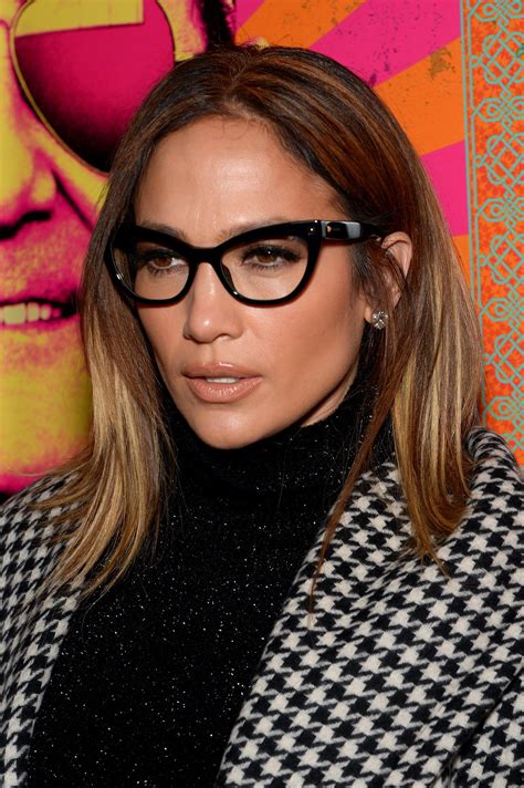 Jennifer Lopez | Eye wear glasses, Glasses makeup, Glasses fashion