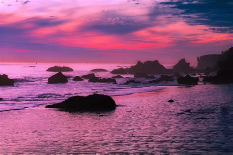 Beautiful sunset at Malibu beach. . . . | California sunset, Long ...