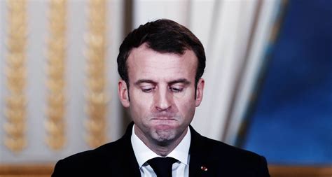 Macron / Emmanuel Macron Biography - Facts, Childhood, Family Life ...