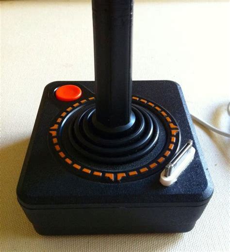 Atari 2600 Controller iPhone Dock | Gadgetsin