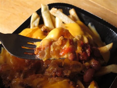 Review: Wendy's - Chili Cheese Fries | Brand Eating