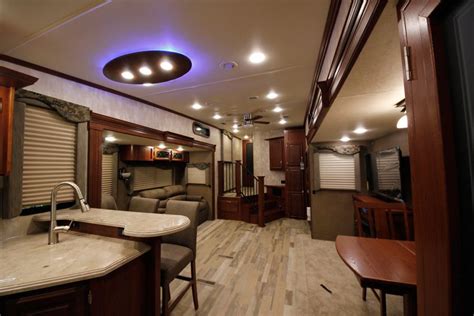 Latitude Overview | Winnebago RVs | Winnebago, Home, Interior