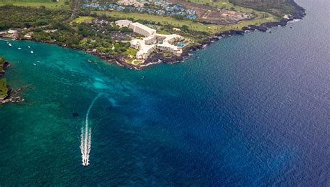 Outrigger Kona Resort and Spa (formerly the Sheraton) | Big Island Guide