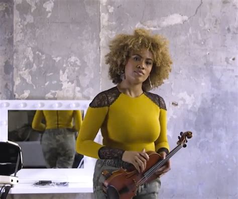 Ezinma | Get To Know Ezinma, The Viral Violinist With A Beyoncé Cosign