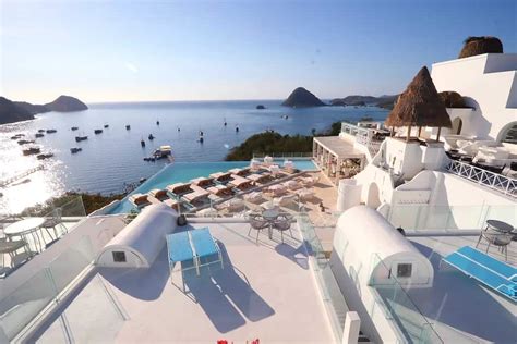 Where to Stay in Labuan Bajo in 2024 - Santorini-Style Hotels! - Katie Caf Travel