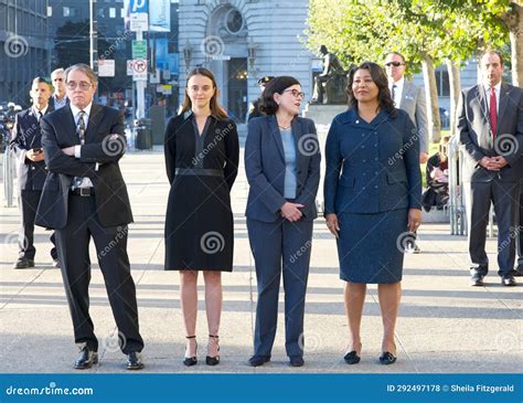 Mayor London Breed with the Family of Senator Dianne Feinstein Outside City Hall Editorial Stock ...