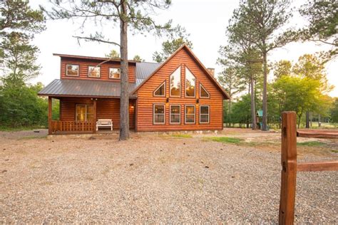 Pet-Friendly Broken Bow Cabins - Cabin Rentals in Oklahoma