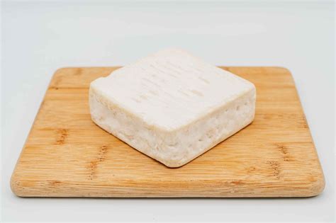 Robiola Tre Latte - The Sonoma Cheese Factory