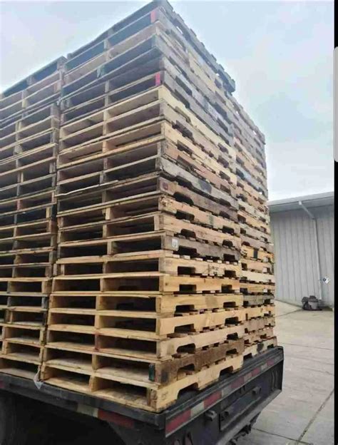 Illinois Pallet Recycling | Free Pick Ups | Sell/Buy