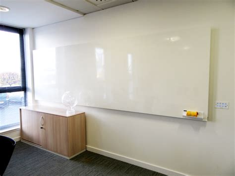 ThinkingWall Large Frameless Whiteboard - Logovisual Ltd