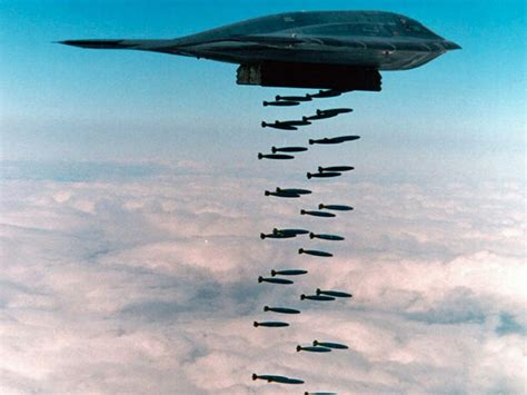 The B-2 is going to be outfitted with next-generation nuclear weapons ...