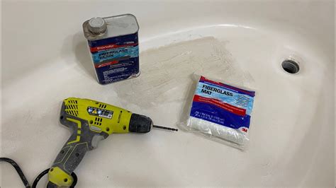 How to Repair a Fiberglass Hairline Crack in a Fiberglass Bathtub ...