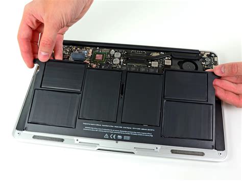 MacBook Air 11" Mid 2011 Battery Replacement - iFixit Repair Guide