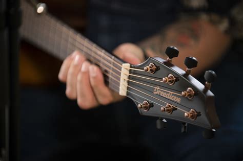 Understanding the Breedlove Asymmetrical Headstock