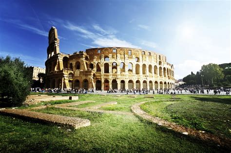 Le Colisée de Rome | Rome tours, Colosseum rome, Wonders of the world