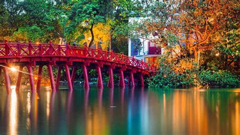 Hanoi Travel Guide for First Time Visitors to the Vietnamese Capital - Travel Guide by Shuttle ...