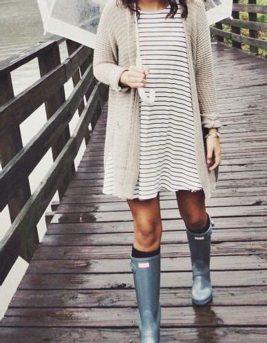 120 On a Rainy Day ideas in 2021 | outfits, autumn winter fashion ...