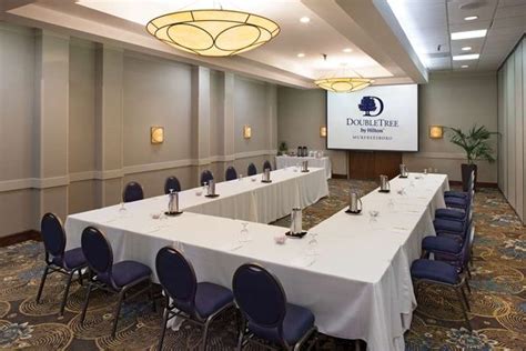 DOUBLETREE BY HILTON HOTEL MURFREESBORO - 129 Photos & 64 Reviews - 1850 Old Fort Pkwy ...