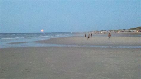 9 mi. of sand trails through dunes and beach between Cape Cod Bay and ...