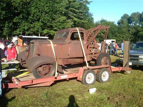 Old Rusty Tow Trucks Are Frightening - 1A Auto