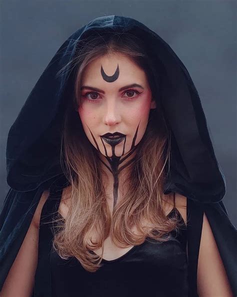 Witch Makeup Ideas For Halloween - The Glossychic | Halloween makeup ...