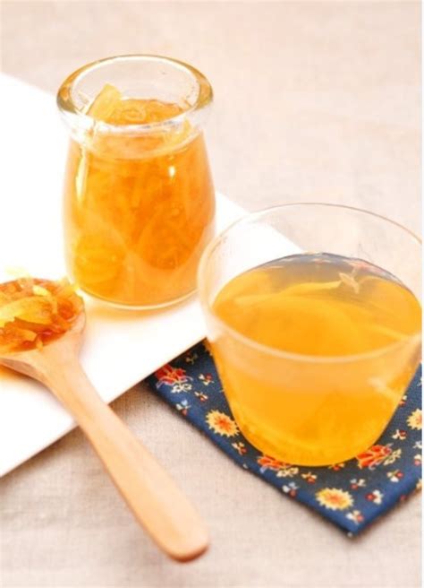 How to Make Honey Pomelo Tea at Home | Delishably