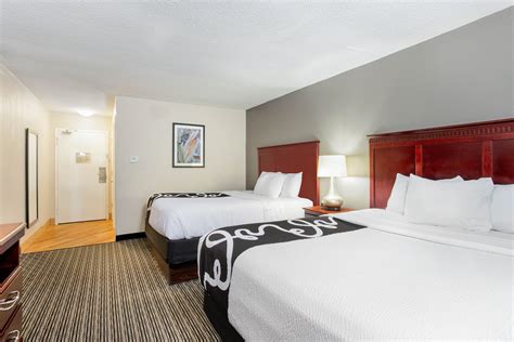 La Quinta Inn & Suites by Wyndham Indianapolis South | Indianapolis, IN Hotels