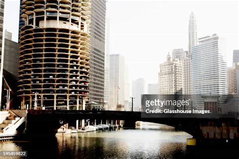 118 River City Apartments Chicago Stock Photos, High-Res Pictures, and Images - Getty Images