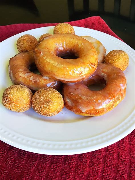 Mouthwatering Biscuit Donuts- These easy-to-make glazed doughnuts are made from canned biscuits ...