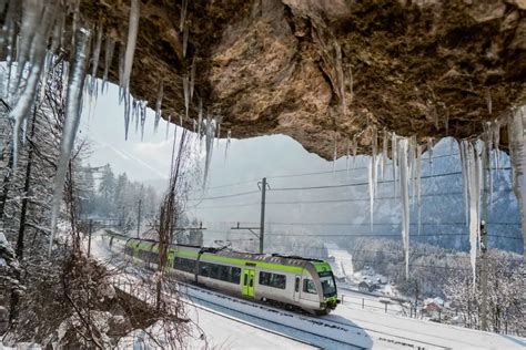 8 days of scenic Swiss winter trains: sample route and shopping list