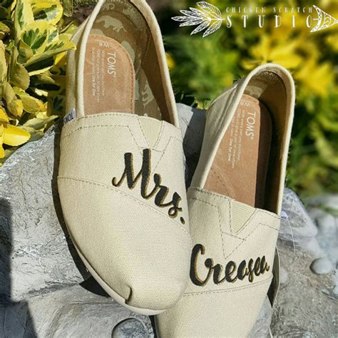 Toms Wedding Shoes – The Comfortable Flat for Every Bride