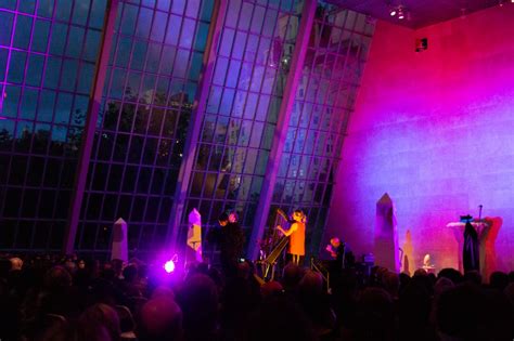 Grammy-Winning Singer Arooj Aftab Plays Breathtaking Set In Met Museum’s Temple Of Dendur ...