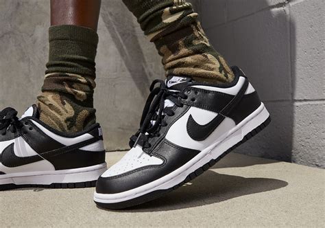 Nike "Panda" Dunks Restock December 10, 2022