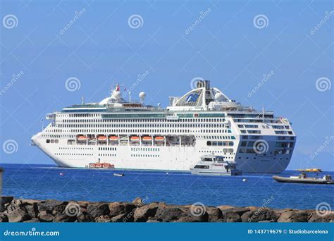 Dawn Princess Cruise Ship editorial stock image. Image of cruises - 143719679