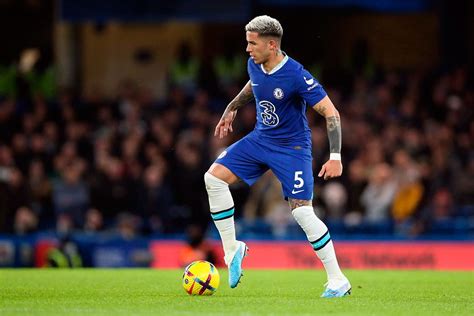 Enzo Fernández tuvo un buen debut en el Chelsea, que no pasó del cero ante Fulham - Diario Panorama