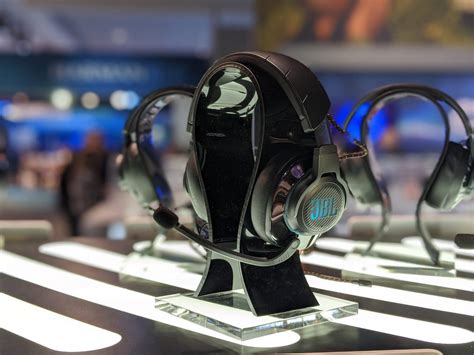 JBL Quantum Gaming Headset Lineup Announced – TechWeLike