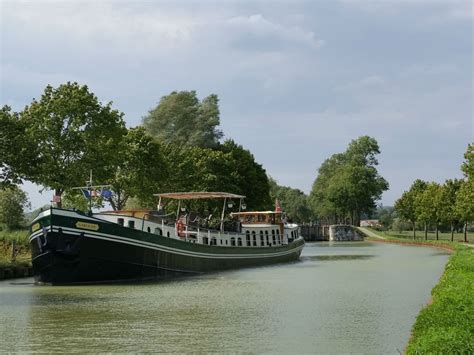 Canal Barging: The Cruise Experience You've Been Missing Out On