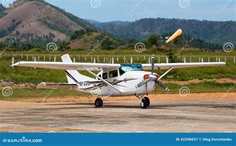 Airplane In Busuanga Airport In Island Coron, Philippines Editorial Photography - Image: 43398697