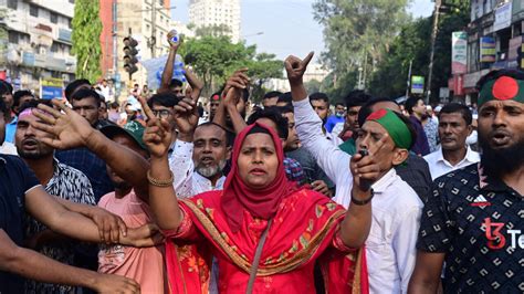 Bangladesh opposition protest turns violent amid calls for PM to step down