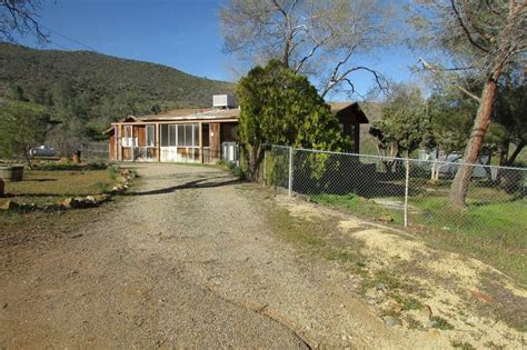 40 Bodfish Creek Rd, Bodfish, CA 93205 - See Est. Value, Schools & More