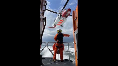 Pwllheli RNLI Shannon lifeboat conducts helicopter exercise | RNLI