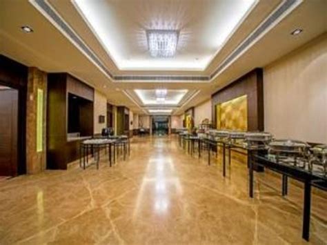 Holiday Inn Amritsar Ranjit Avenue in India - Room Deals, Photos & Reviews