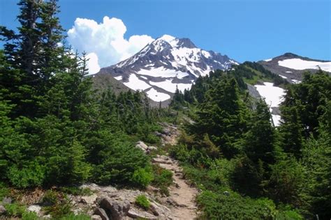 I Heart Hiking in Oregon: 4 Favorite Hikes - Travel Oregon