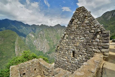 Inca House. Machu Picchu. Peru Stock Photo - Image of heritage, house ...