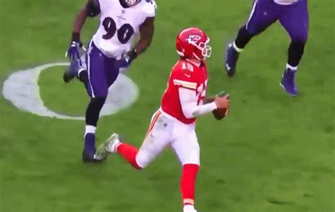 Patrick Mahomes GIFs | USAGIF.com