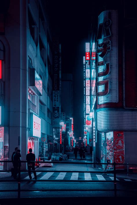 Dans le Tokyo cyberpunk de Liam Wong | Landscape poster, Street photography, Tokyo night