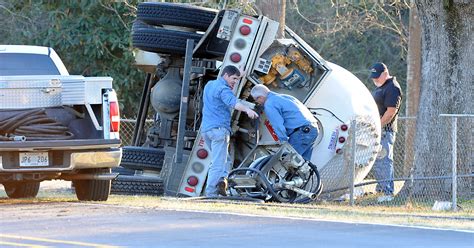 Propane truck accident kills 1 in Lamar County