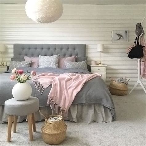 A gorgeous grey, white and pink bedroom by Room.Interior.By.Lisa | Bedroom interior, Pink ...