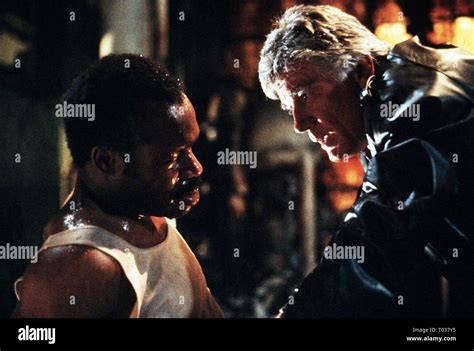 DANNY GLOVER, MITCH RYAN, LETHAL WEAPON, 1987 Stock Photo - Alamy