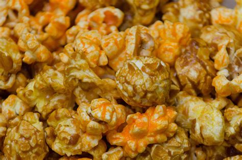 Caramel Cheese Mix | Cheddar Cheese popcorn - Yumyumspopcorn.com